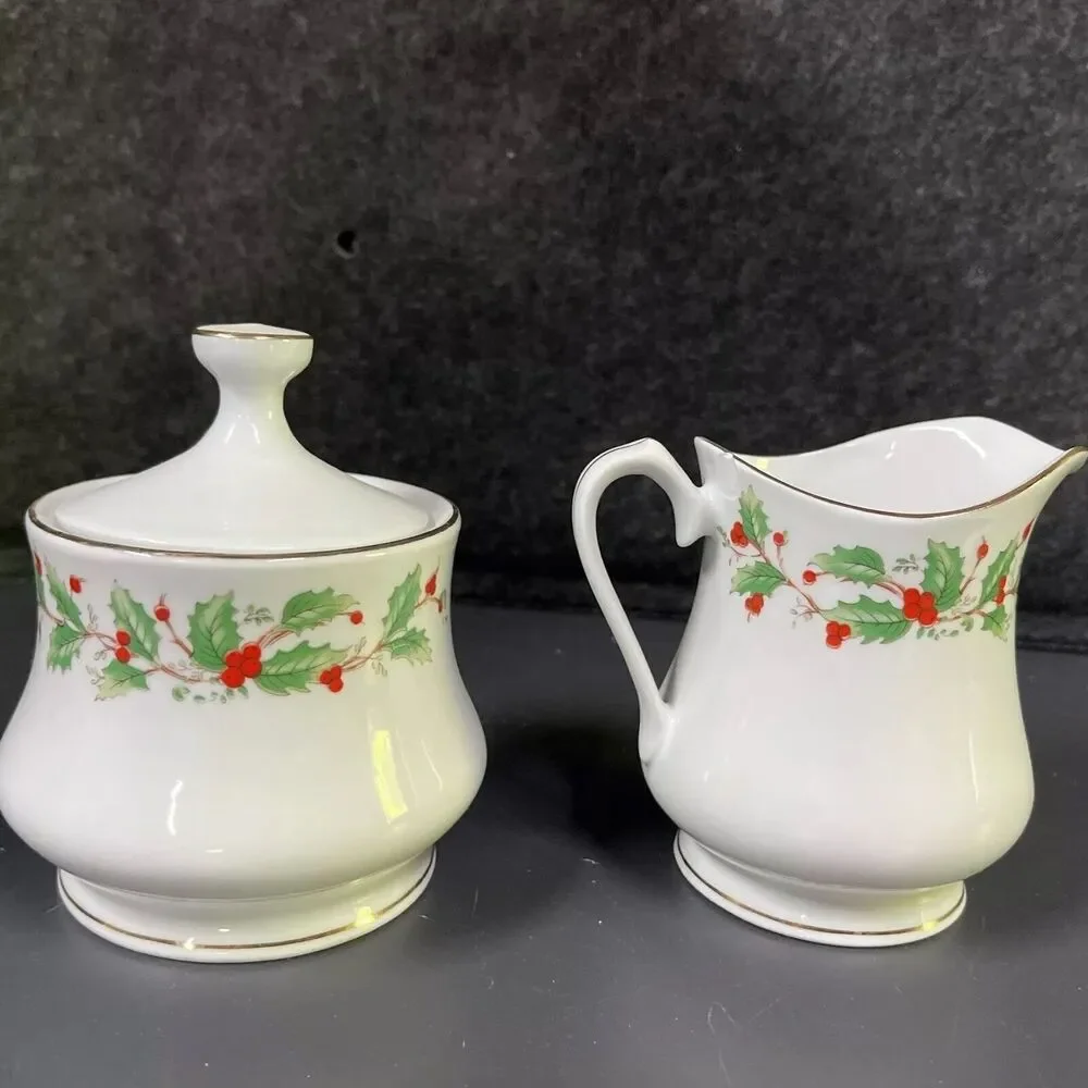 VTG China Pearl Fine China Noel Creamer‎ and Sugar Set Holly Berries